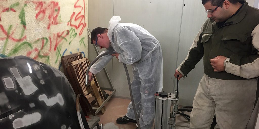  Schulung Sandstrahlen zur Oberflächenbehandlung
