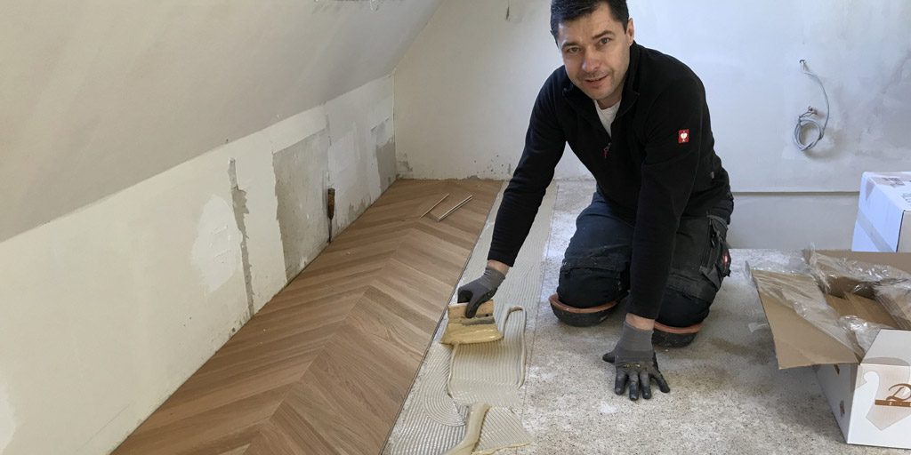 Parkettverlegung von Französisch Fischgrät: Zopf für Zopf in Waltrop