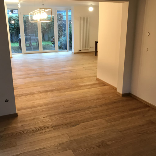 neuer Dielenboden aus massiven Eichendielen in Datteln