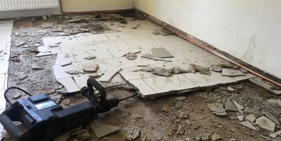 Laminat auf Fliesen verlegen – 3 Tipps vom Profi | Parkett Remel