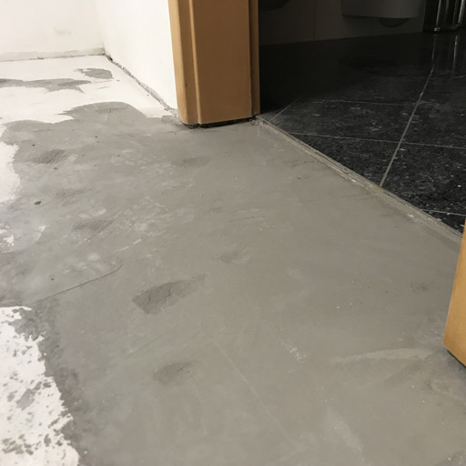 Im Türbereich den Boden angleichen