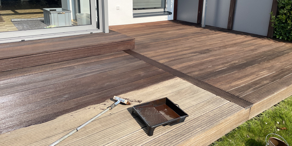 Farbe von Terrassendielen ändern und Terrasse umfärben