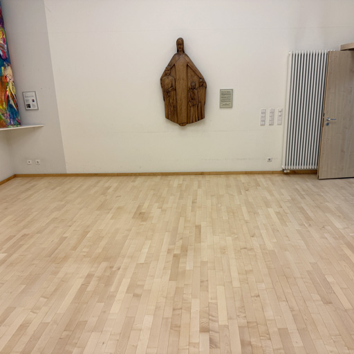 Mehrschichtiges Parkett schleifen: danach ist es hell und sauber